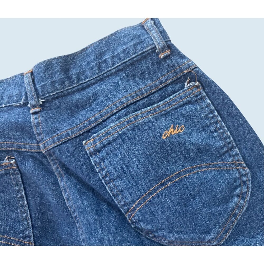 Vintage CHIC High Waisted Straight Leg Mom Jeans 80s / 90s Size 25